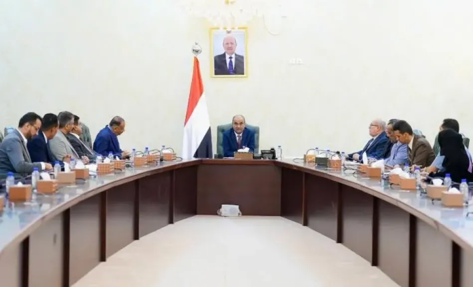 ”حياة المواطنين خط أحمر”.. توجيهات حكومية عاجلة لمعالجة أضرار السيول في عدن